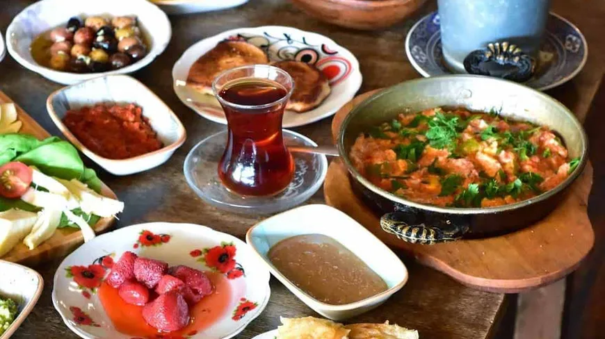 handmade Turkish pottery process
